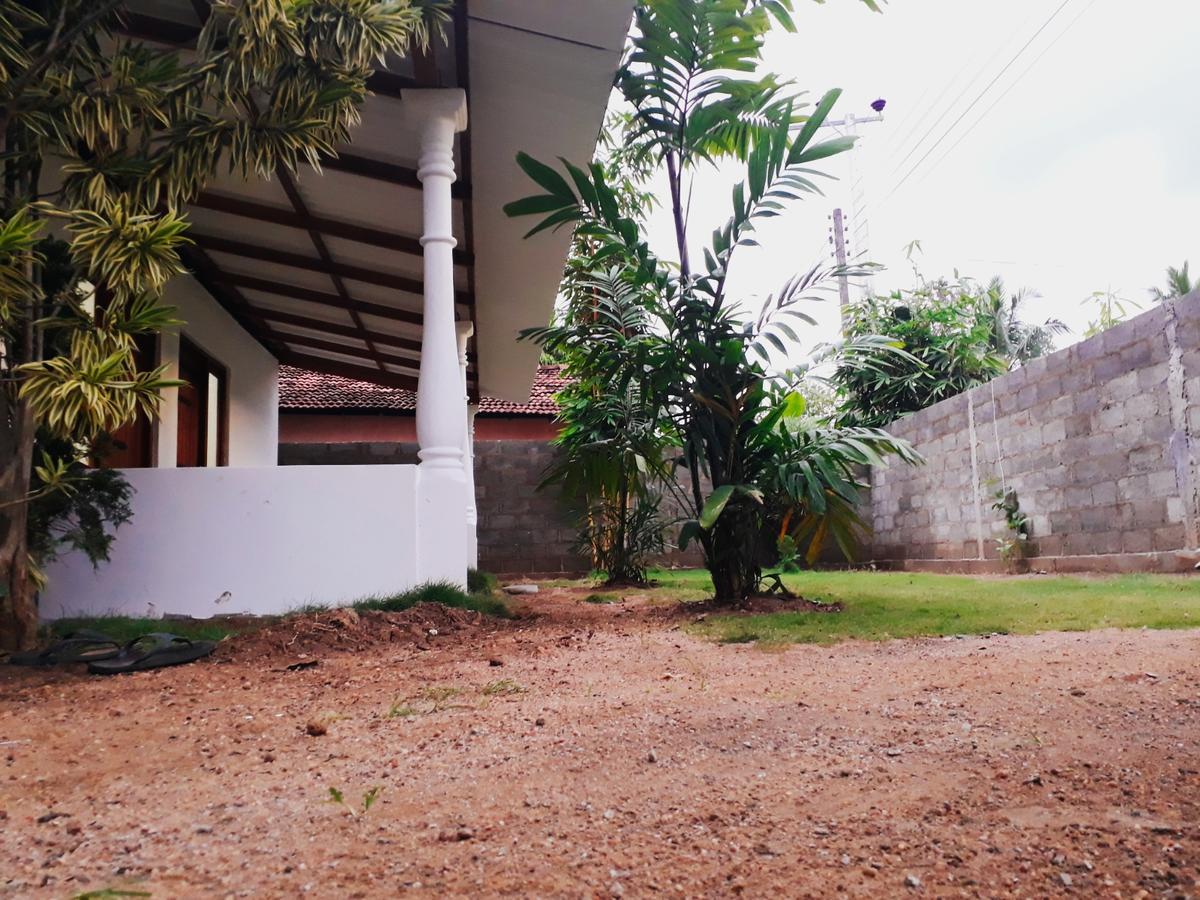 Akila Holiday Resort Habarana Exterior photo