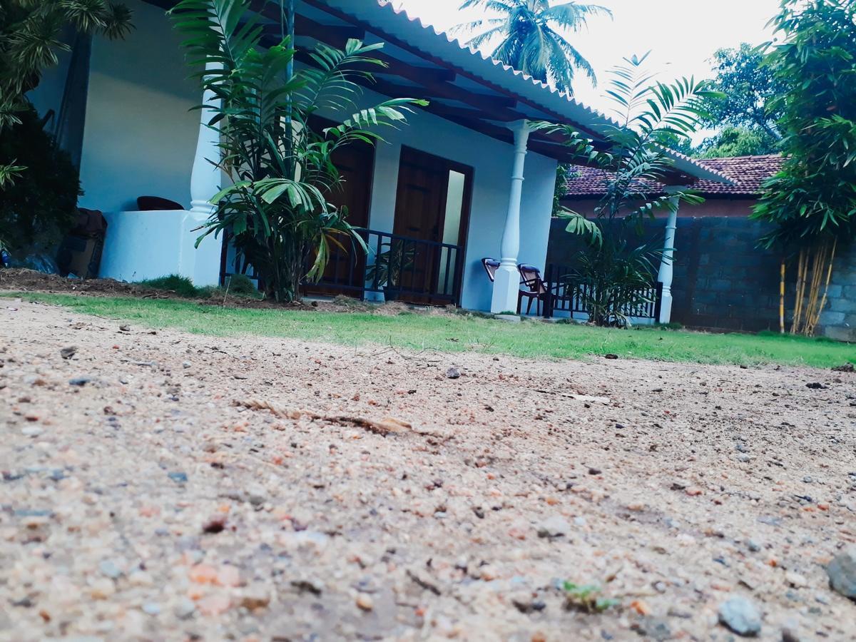 Akila Holiday Resort Habarana Exterior photo
