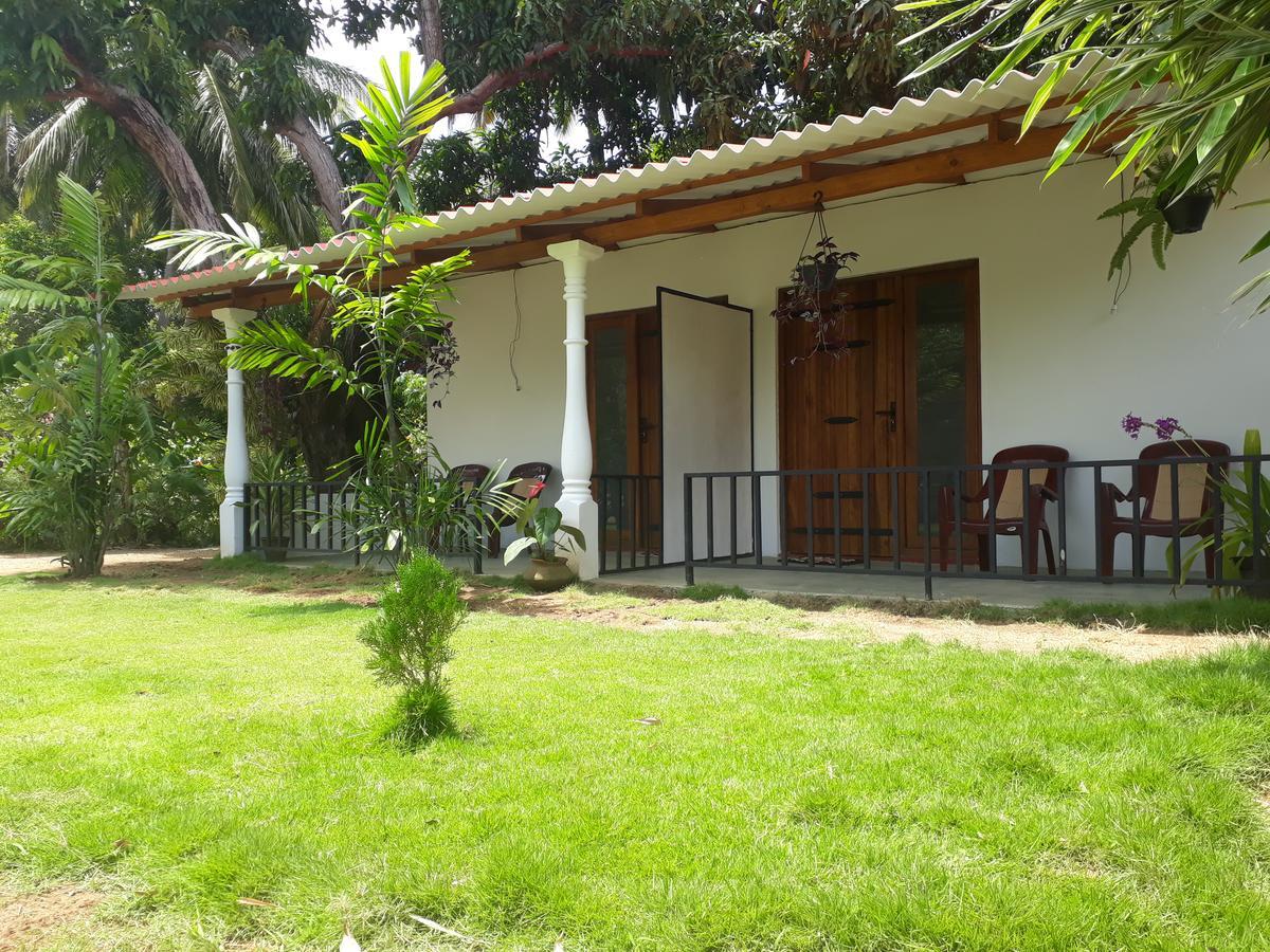 Akila Holiday Resort Habarana Exterior photo